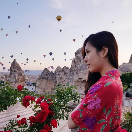 Panoramic Cave גורמה